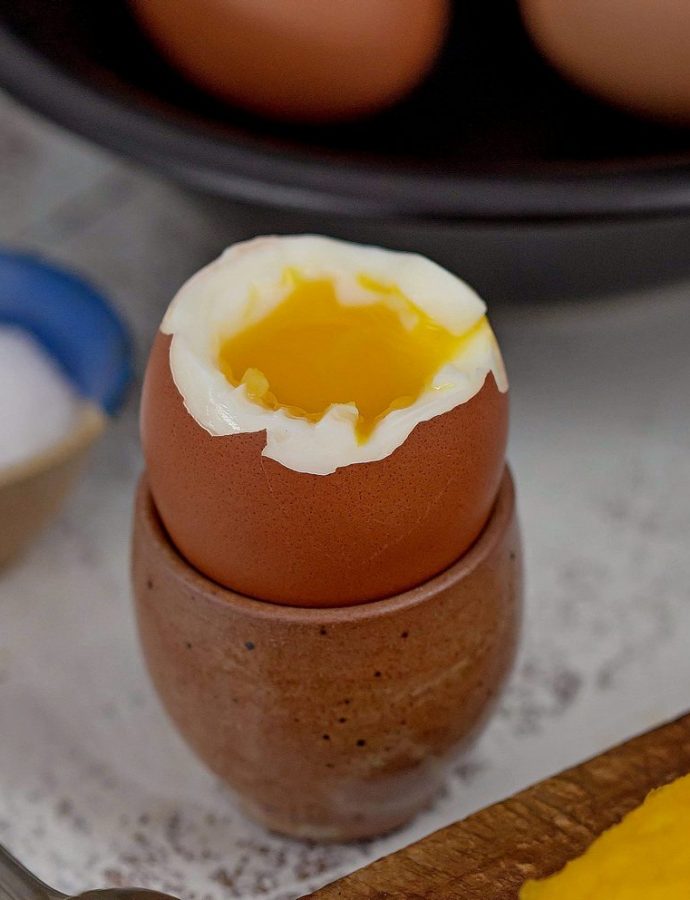 de ce nu se mai mănâncă ou moale fiert în coajă la masă? ce s-a stricat la noi între timp?
