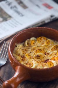 ouă-gratinate-cu-sos-bechamel