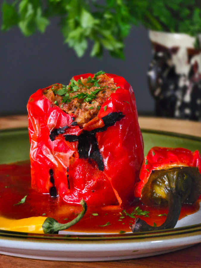ardei umpluți cu carne tocată – și un sos pe care o să-l iei cu tine acasă