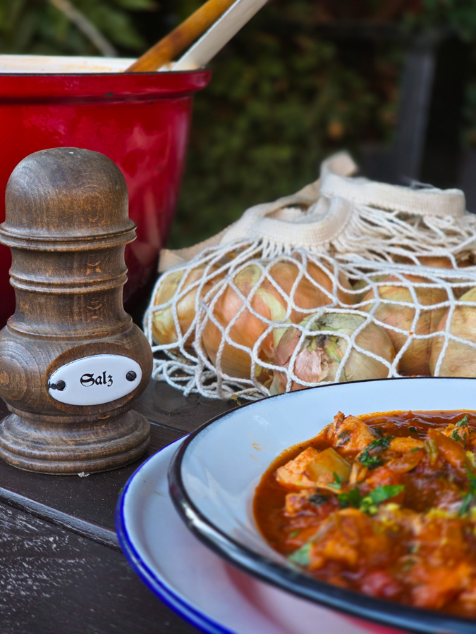 mancare-la-ceaun-cu-pui